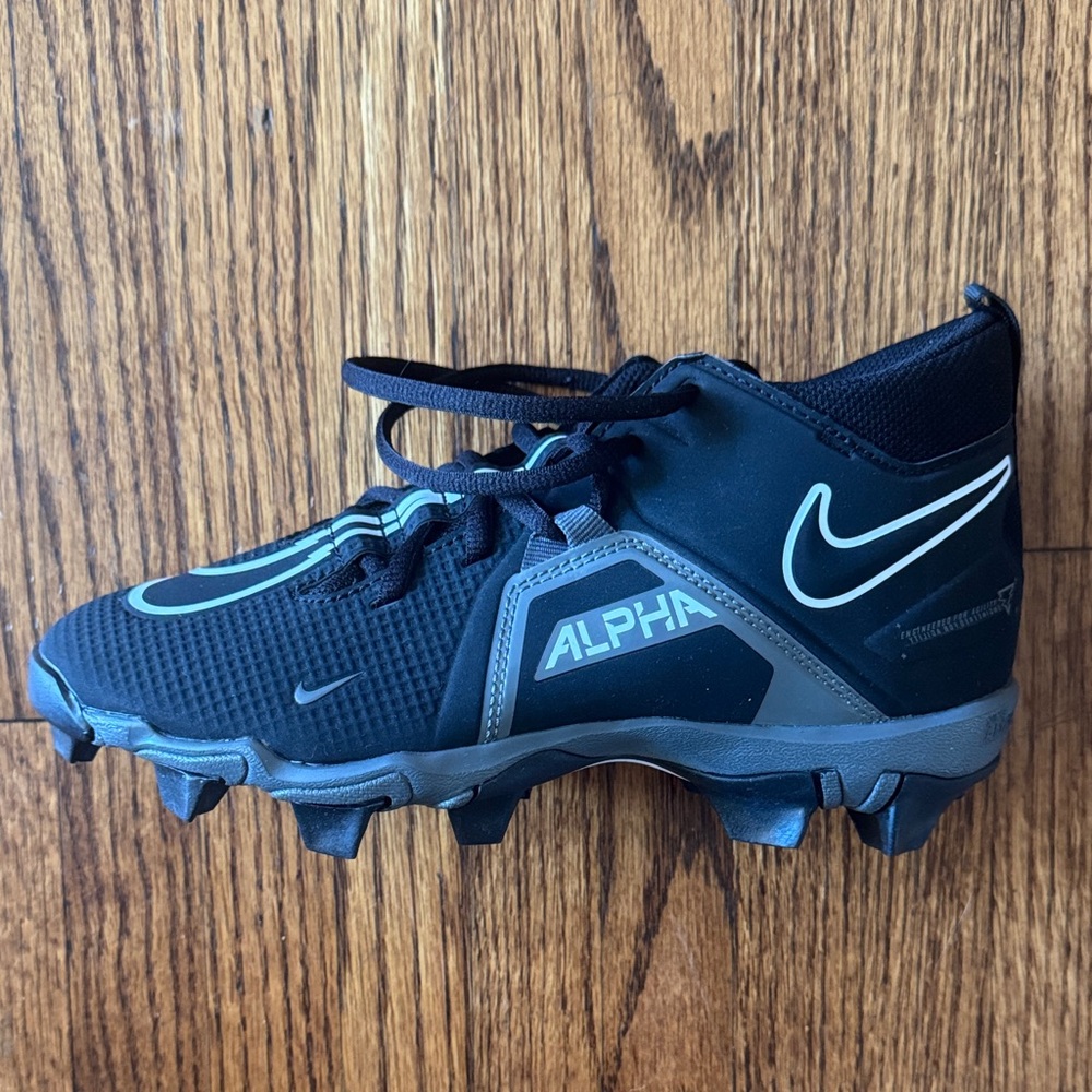 NEW NEW NEW Nike Kids Alpha Black Football Cleats